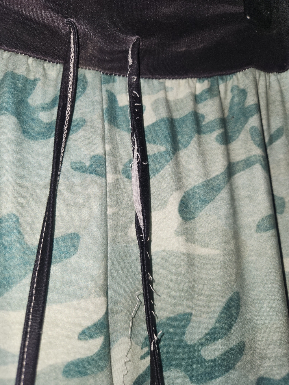 Camo Wide-Leg Lounge Pants - Green Camo - Picture 3 of 4